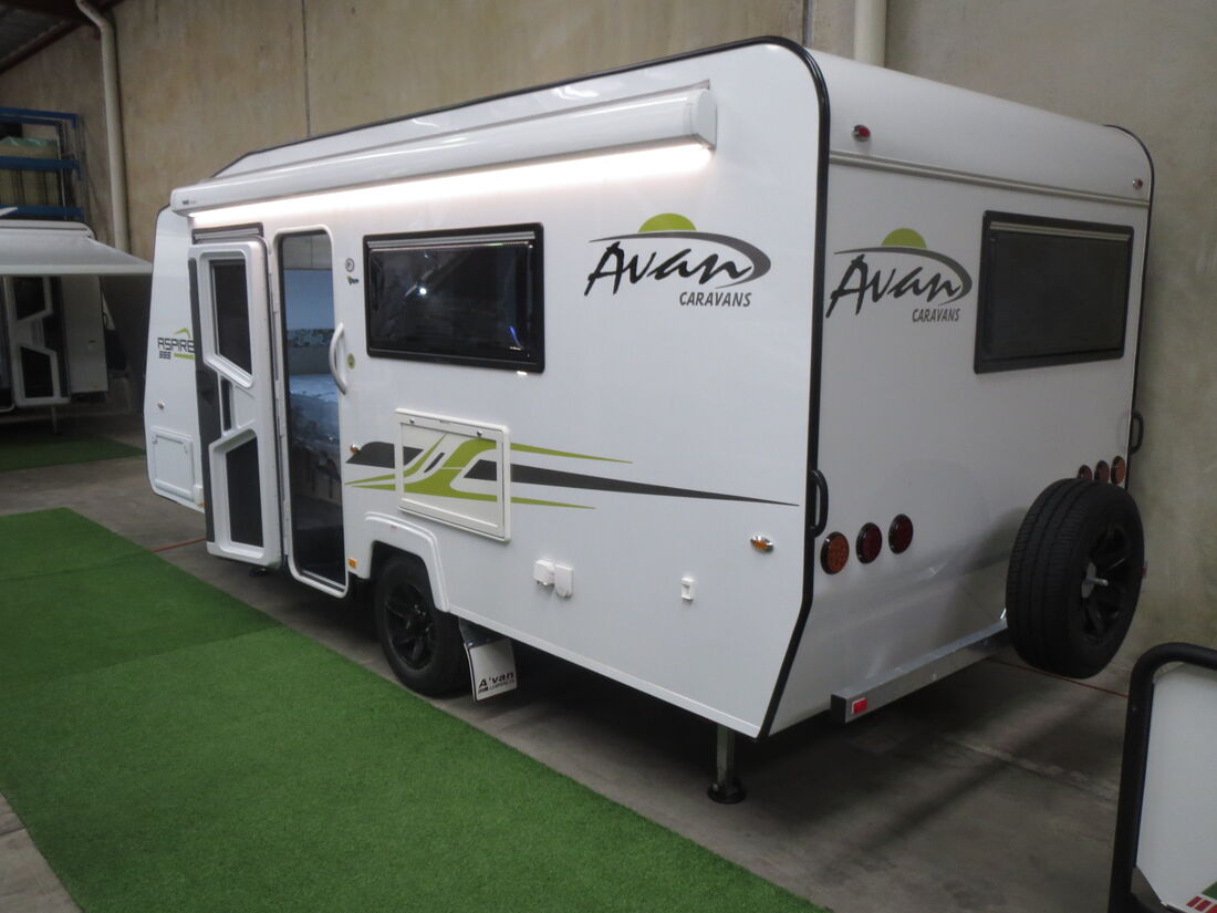 2022 MY23 Avan Aspire 555 Ensuite light weight N2064