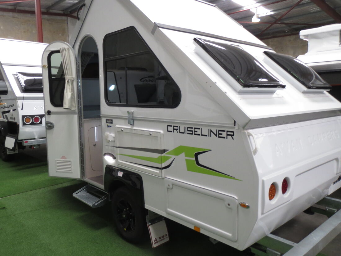 2024 Avan Cruiseliner 5 Single Beds Touring N2337