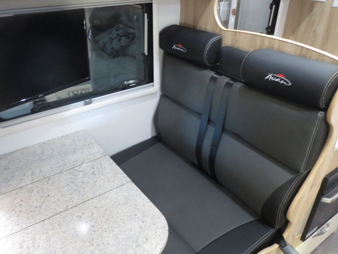 2024 Avan Ovation M7 Luxury Slide out Full Ensuite N2249