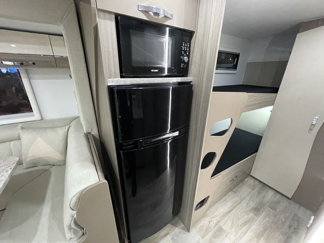 2024 Golf Tourer 720 Ultimate Family Van Ensuite Bunks