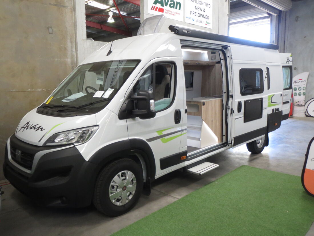 2025 Avan Applause 600 Single Beds Ensuite Camper